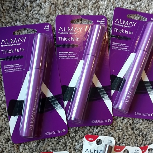 Lot of Almay makeup - Picture 2 of 4